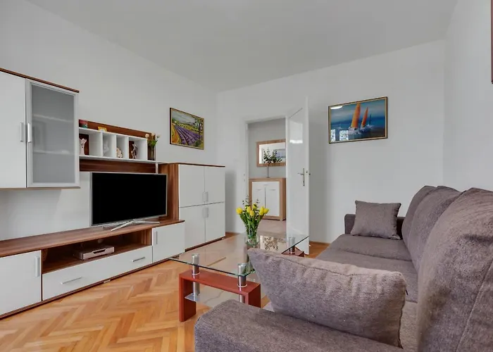 Apartman Riva *
